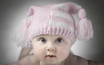 可爱的小娃娃桌面图片