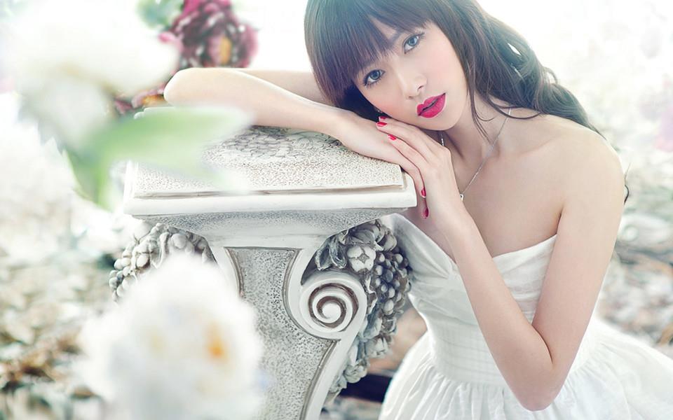 唯美婚纱公主高清桌面壁纸