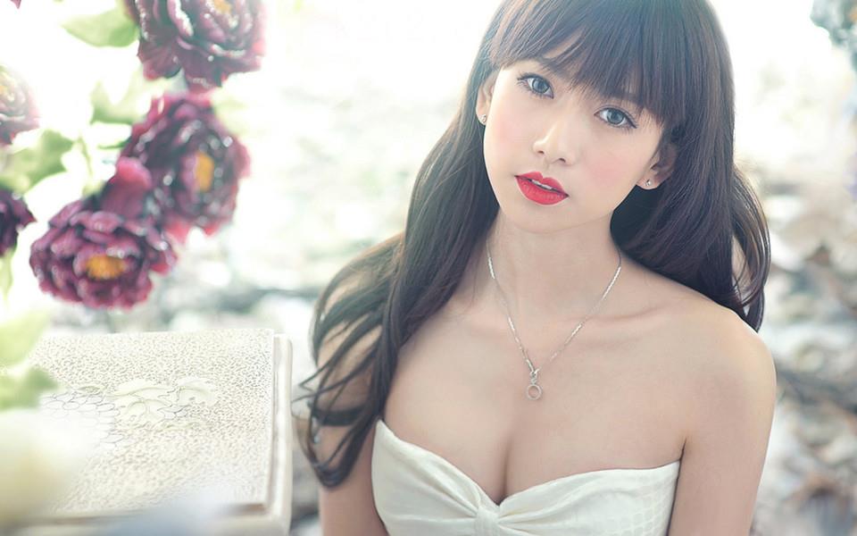 唯美婚纱公主高清桌面壁纸