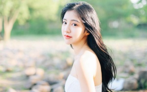 羞涩小美女图片 羞涩小美女图片大全