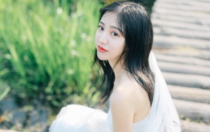 羞涩小美女图片 羞涩小美女图片大全