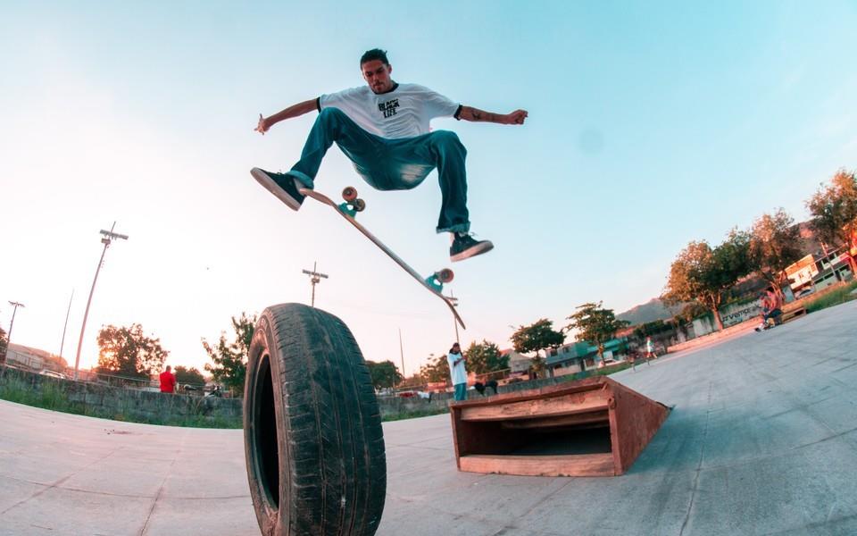 极限运动滑板图片