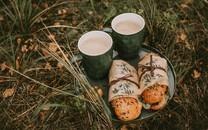 营养丰富的餐桌美食图片