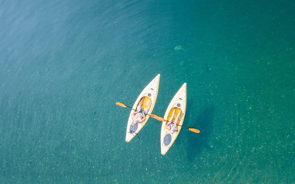 划船水上运动图片