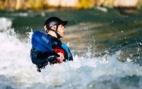 划船水上运动图片