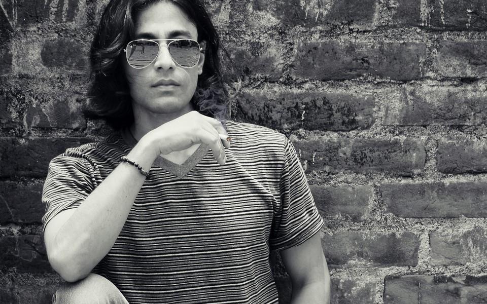 潮流炫酷帅气男图片2