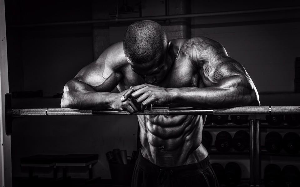 肌肉男帅气霸气图片