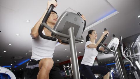 女性健身运动图片大全