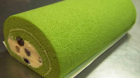 美味的瑞士卷糕点图片