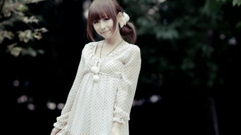 可爱的长发美女图片大全