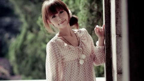 可爱的长发美女图片大全