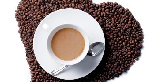 情侣心形图案咖啡图片大全