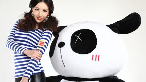 美女赵芸萱图片