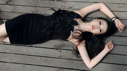 美女赵芸萱图片