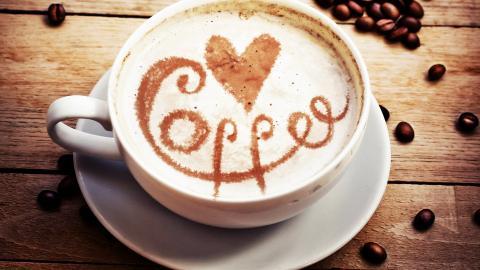 情侣心形图案咖啡图片大全