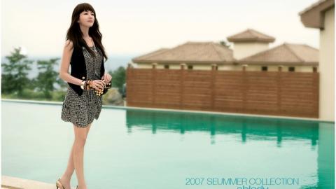 美女崔贞媛图片