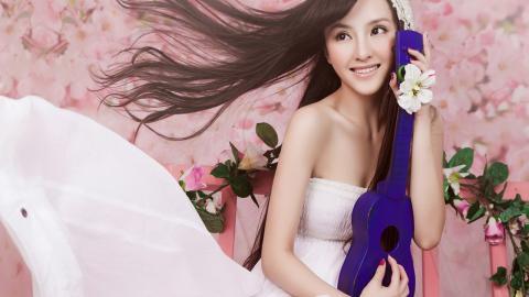 粉红公主卢思思图片大全