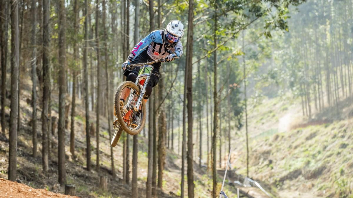 山地自行车赛图片大全