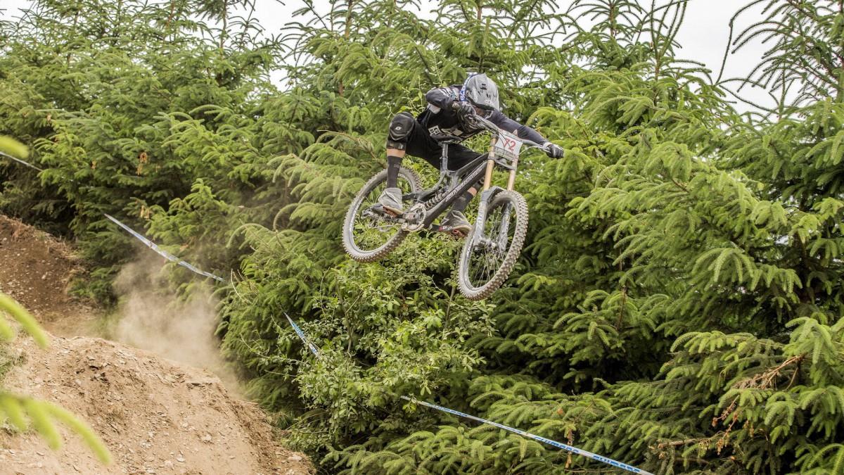 山地自行车赛图片大全