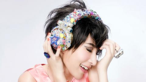 台湾女歌手萧亚轩图片