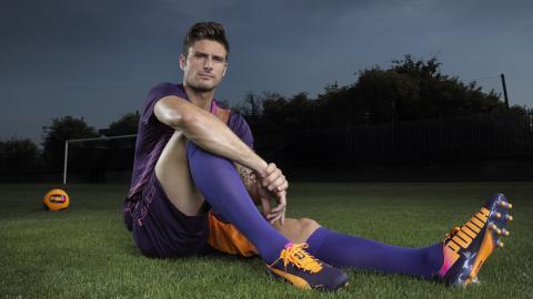 足球明星奥利弗·吉鲁图片大全