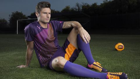 足球明星奥利弗·吉鲁图片大全