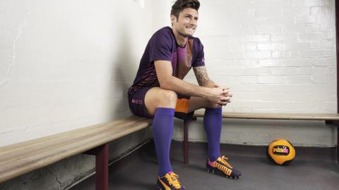 足球明星奥利弗·吉鲁图片大全