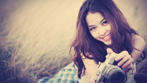 相机少女摄影图片