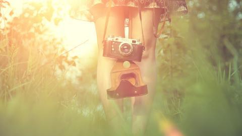 相机少女摄影图片