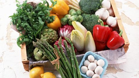 新鲜绿色健康蔬菜图片