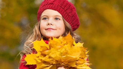 秋天的儿童图片