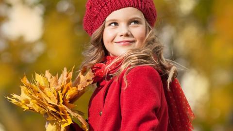 秋天的儿童图片