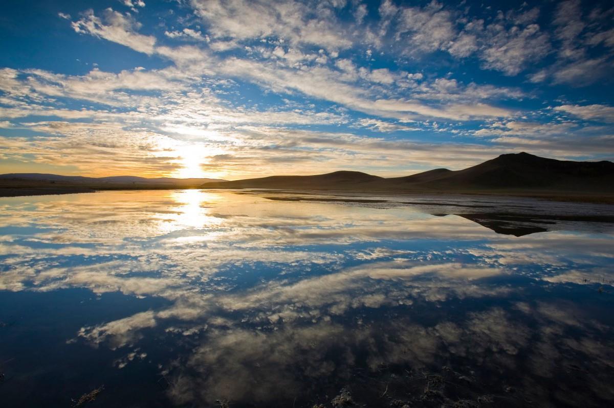 乌兰布统美丽湖泊图片大全