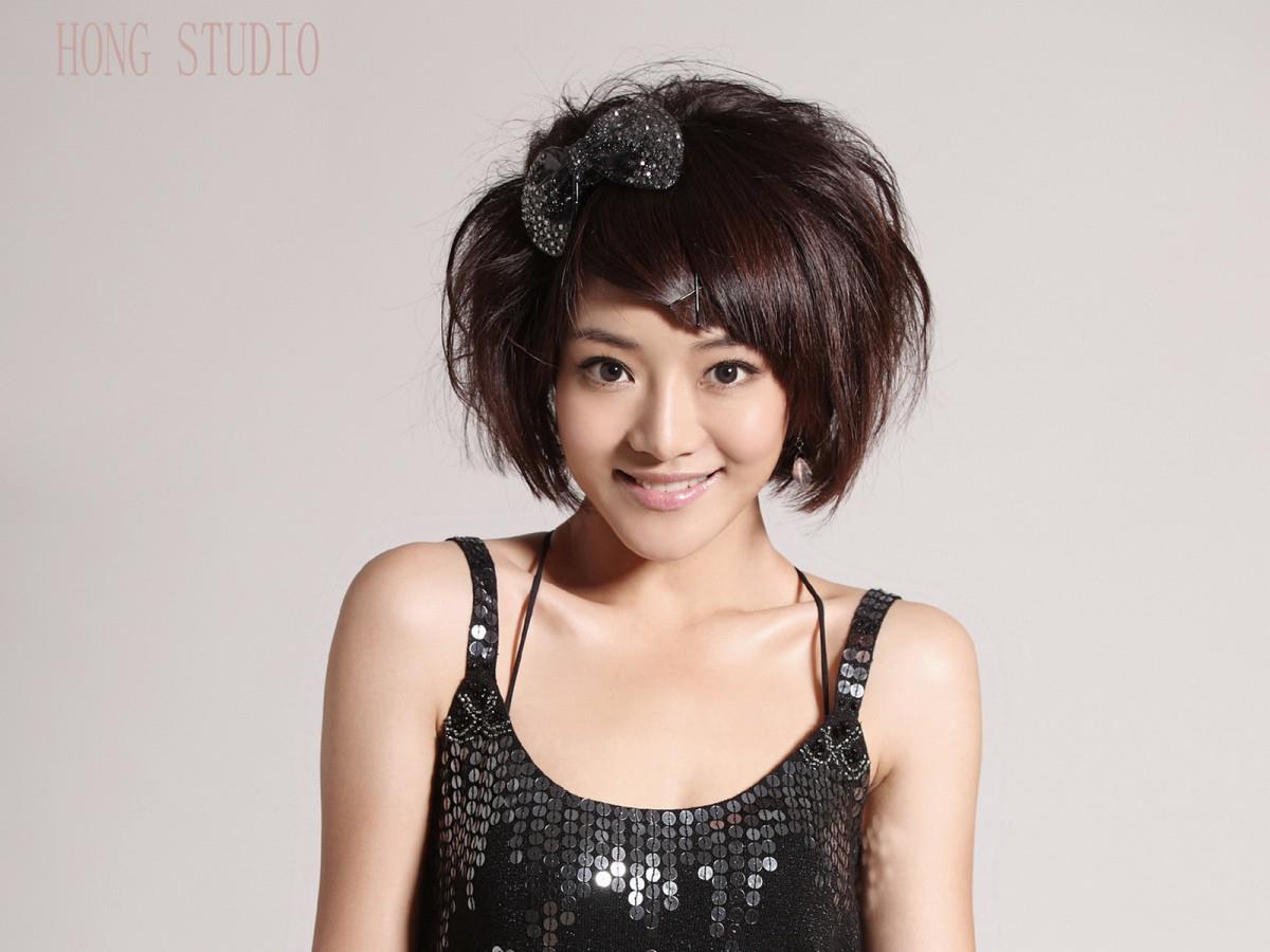 内地演员邓家佳高清图片