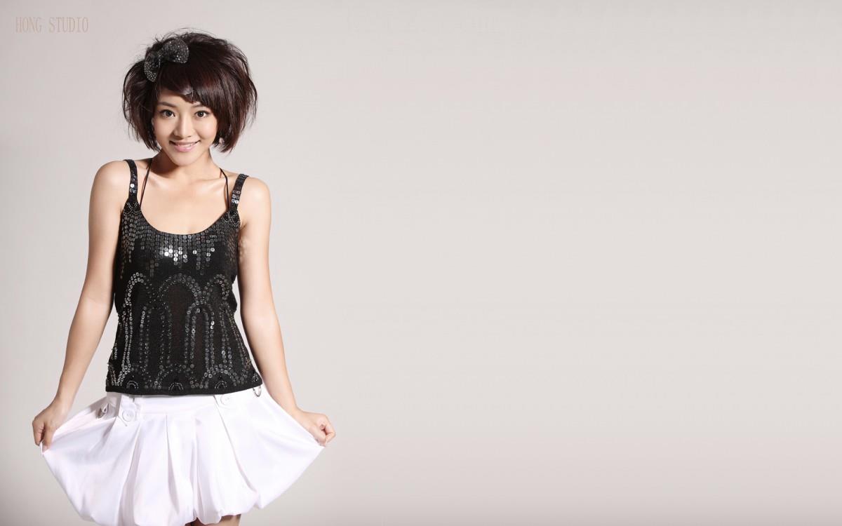 内地演员邓家佳高清图片