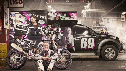 达喀尔拉力赛Dakar摩托车美女模特图片