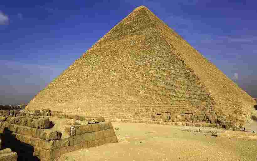 埃及法老和金字塔图片