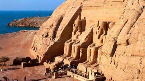 埃及法老和金字塔图片