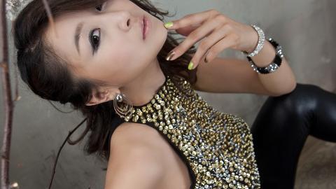 美女明星朴贤善图片