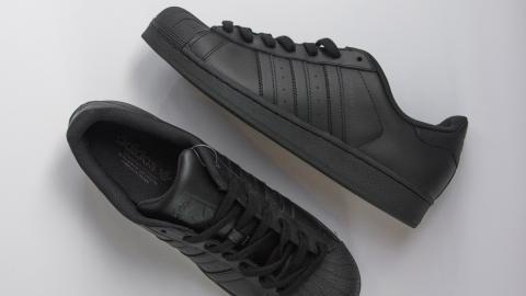 男士阿迪达斯运动鞋图片