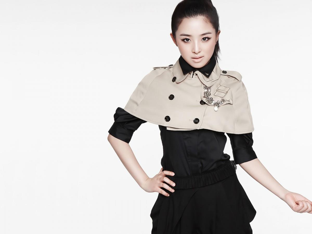 酸酸甜甜张含韵图片