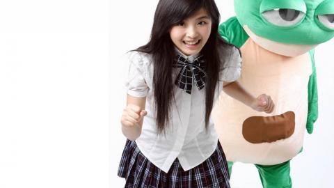 酸酸甜甜张含韵图片