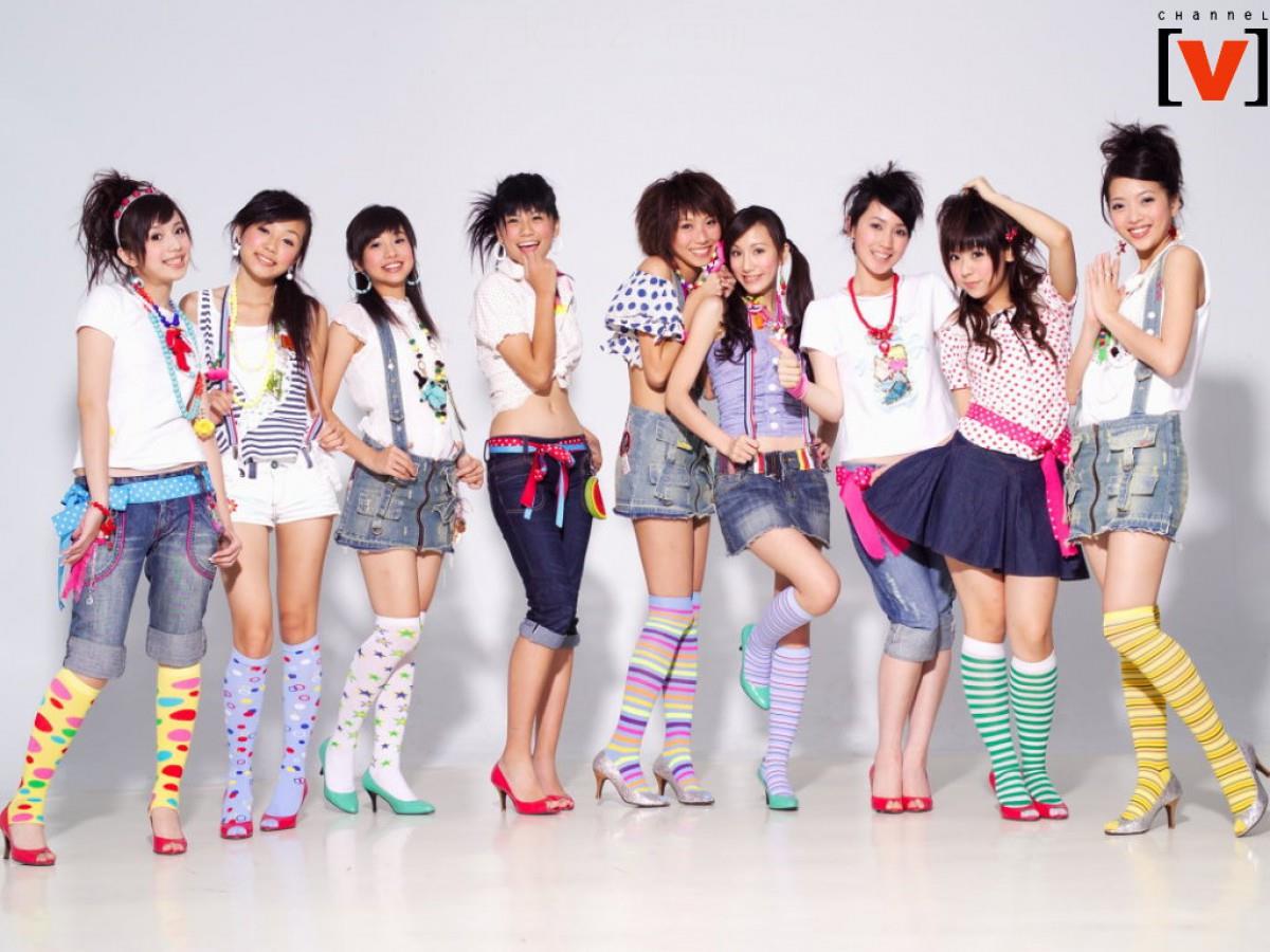 黑涩会美眉图片