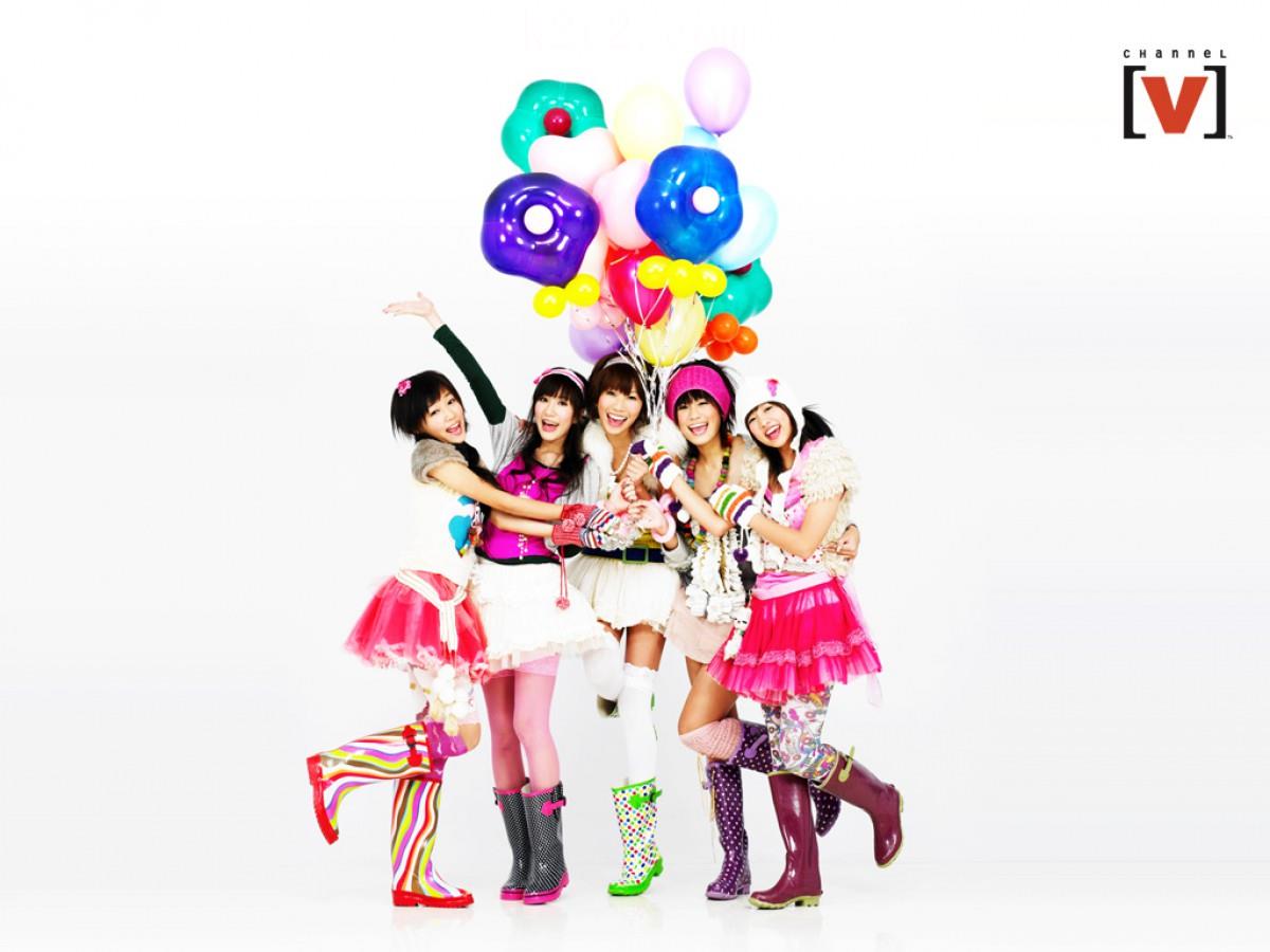 黑涩会美眉图片