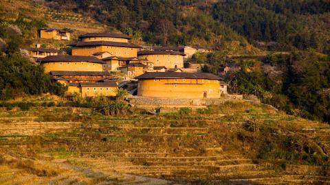 福建龙岩永定土楼图片