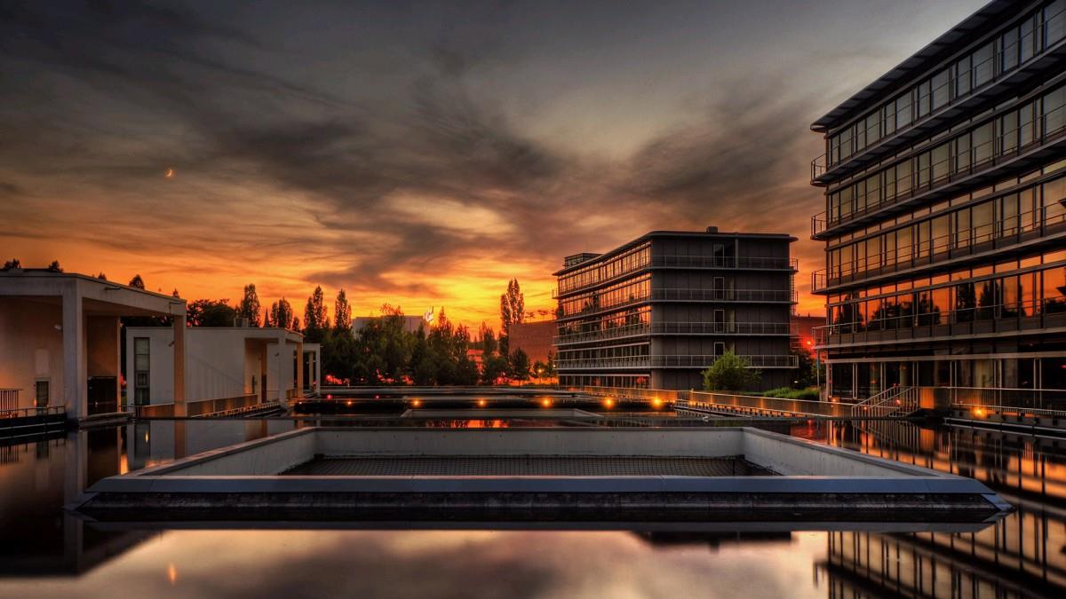 精美城市建筑亮丽风景图片