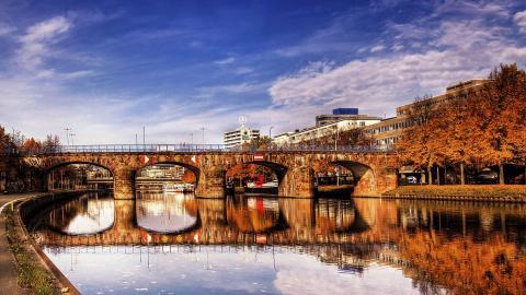 精美城市建筑亮丽风景图片
