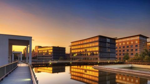 精美城市建筑亮丽风景图片