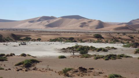 超高清沙漠戈壁风景图片