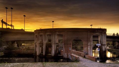 精美城市建筑亮丽风景图片